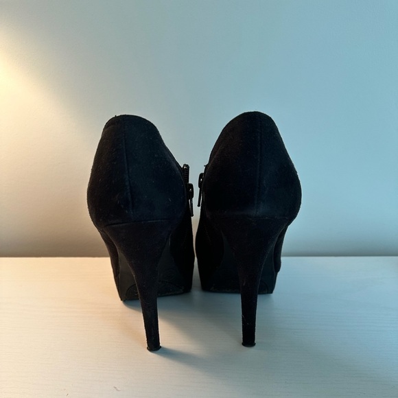 MOSSIMO Shoes - Picture 3 of 5